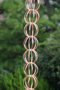 和銅雨樋くさり　鎖樋　３重リング型 とゆくさり rainchain